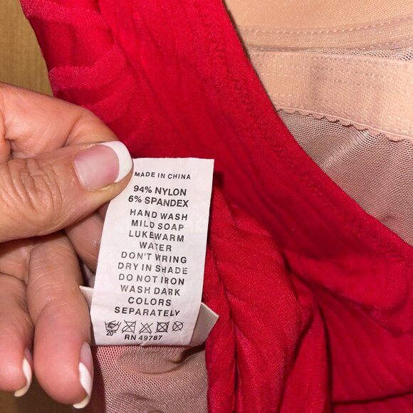 Gottex Vintage Womens Swimwsuit Size 12 Red Square Neck Scoop Back Stretch Knit - Picture 4 of 13